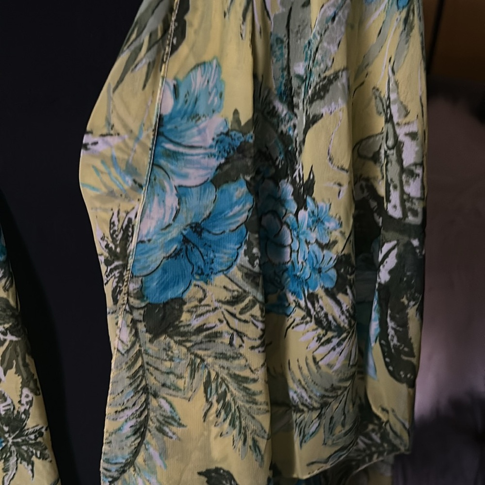 Do everything in love Floral Kimono/swim cover up with Fringe - Picture 2 of 10